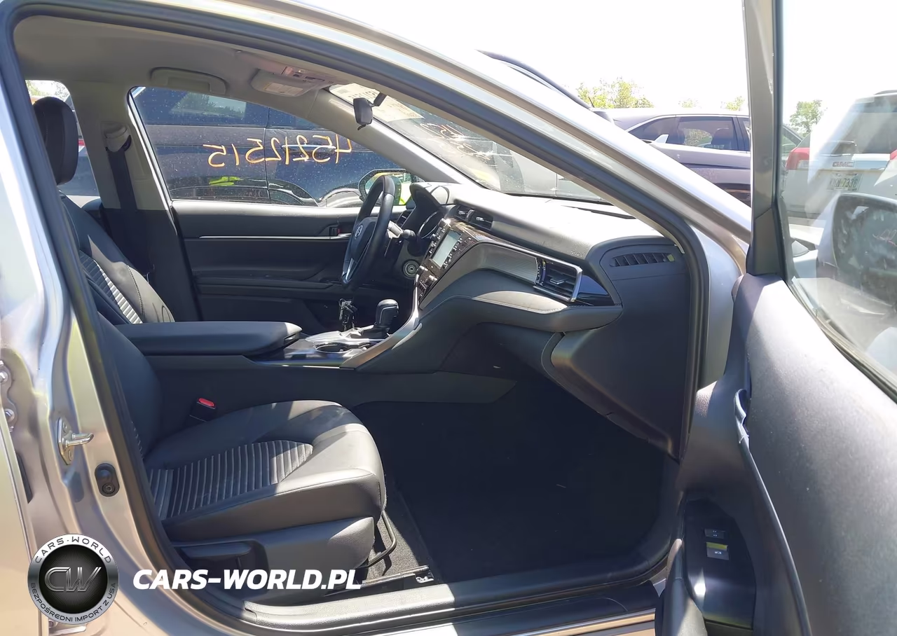 2020 Toyota Camry Se VIN:4T1G11AK5LU301342 - 5