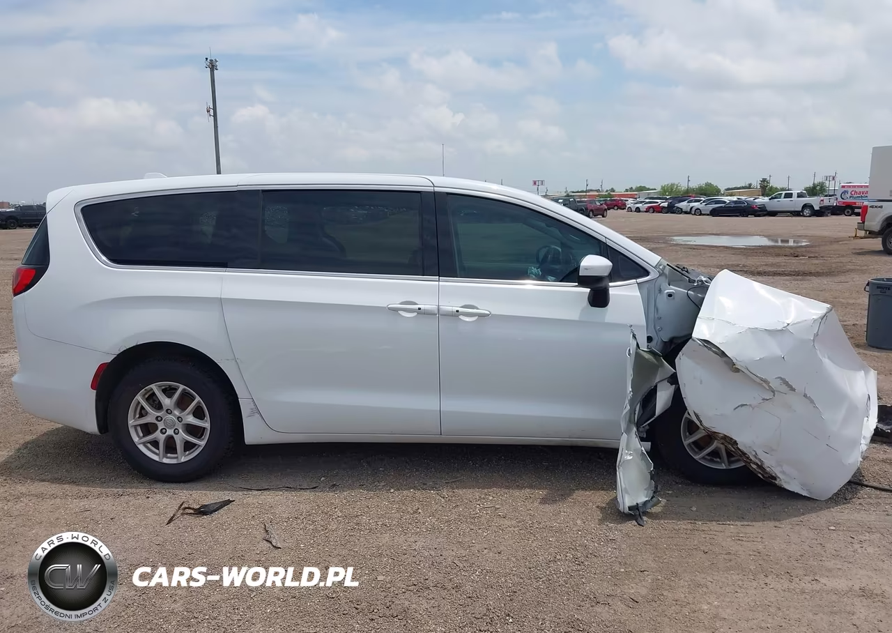2017 Chrysler Pacifica Touring VIN:2C4RC1DG5HR703591 - 14