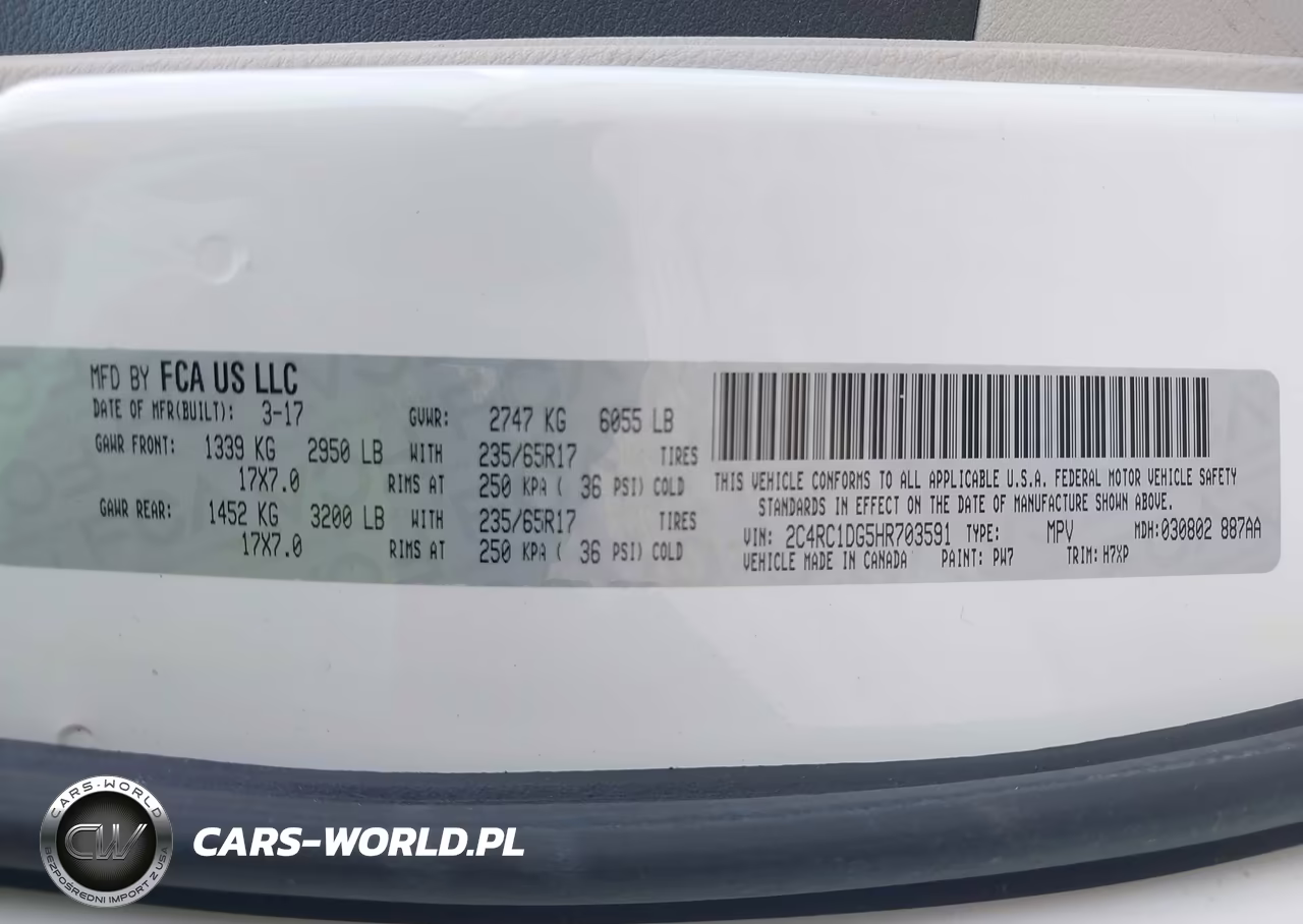 2017 Chrysler Pacifica Touring VIN:2C4RC1DG5HR703591 - 9