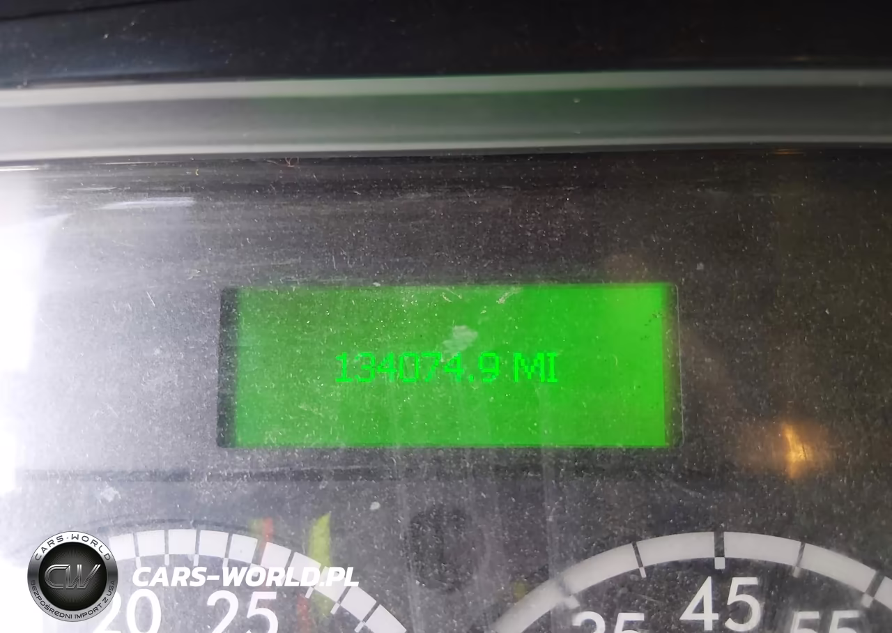 2017 Freightliner M2 106 VIN:1FVACWDU2HHJE2486 - 5