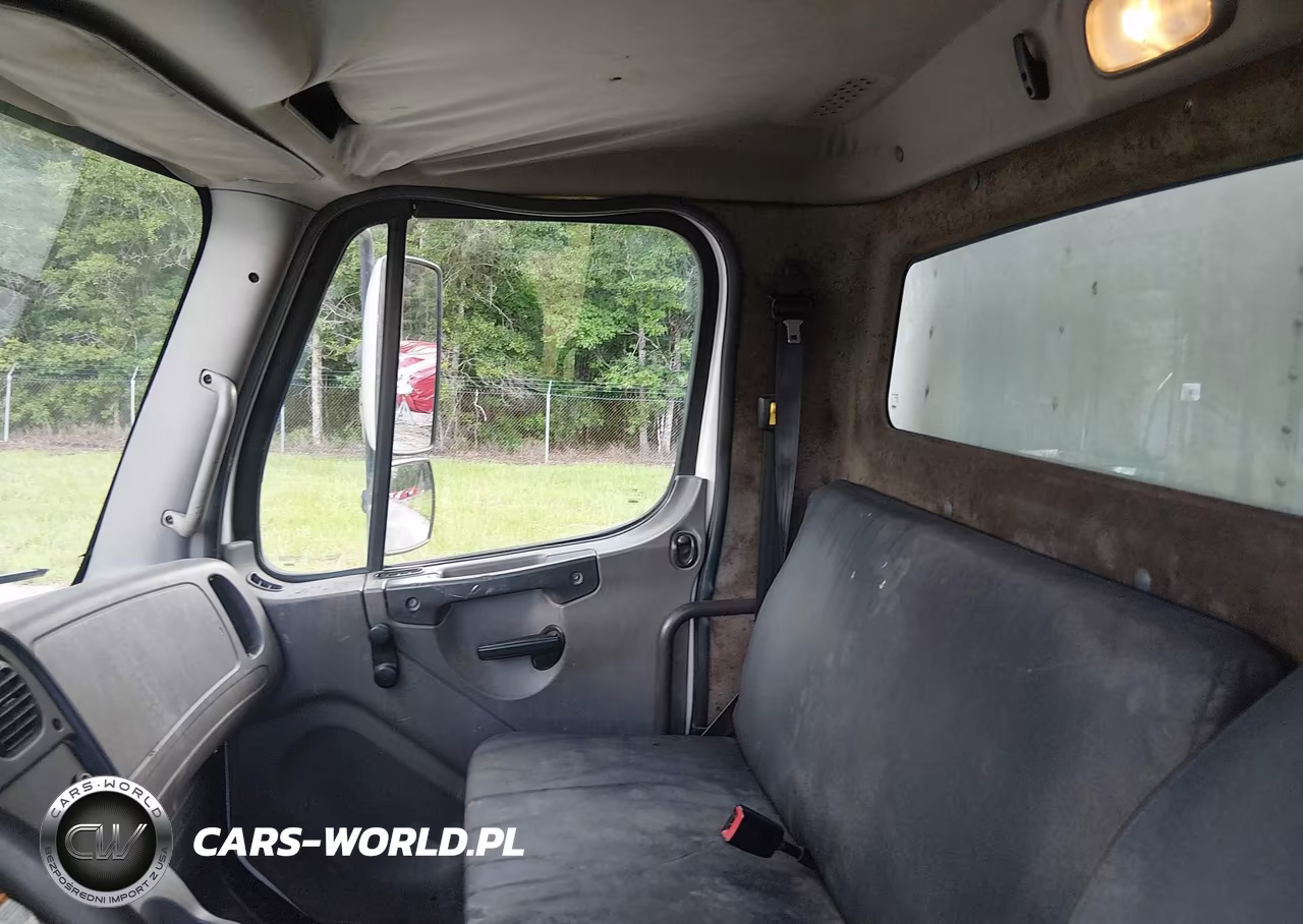 2017 Freightliner M2 106 VIN:1FVACWDU2HHJE2486 - 6