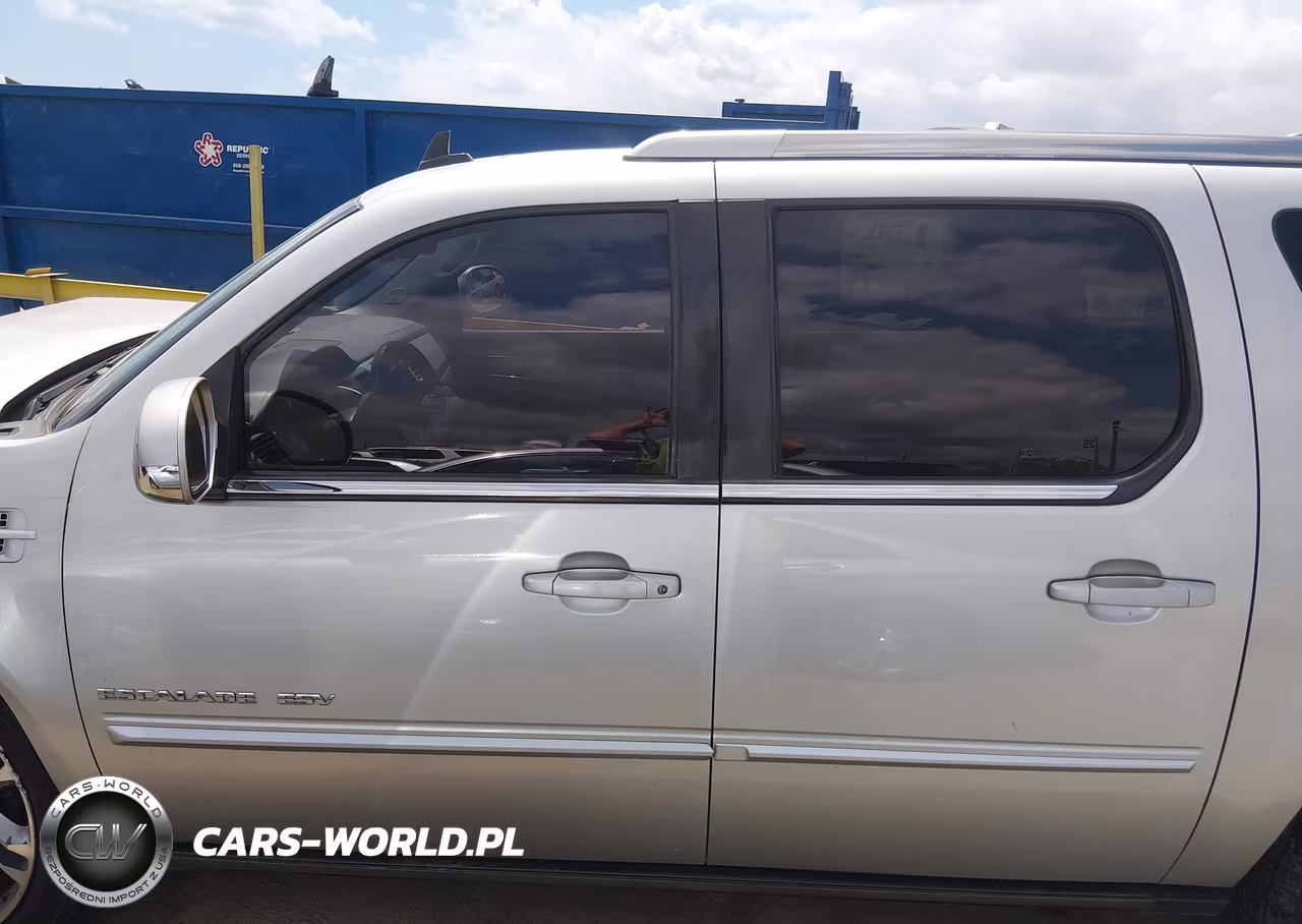 2013 Cadillac Escalade Esv Premium VIN:1GYS3JEF3DR316362 - 15