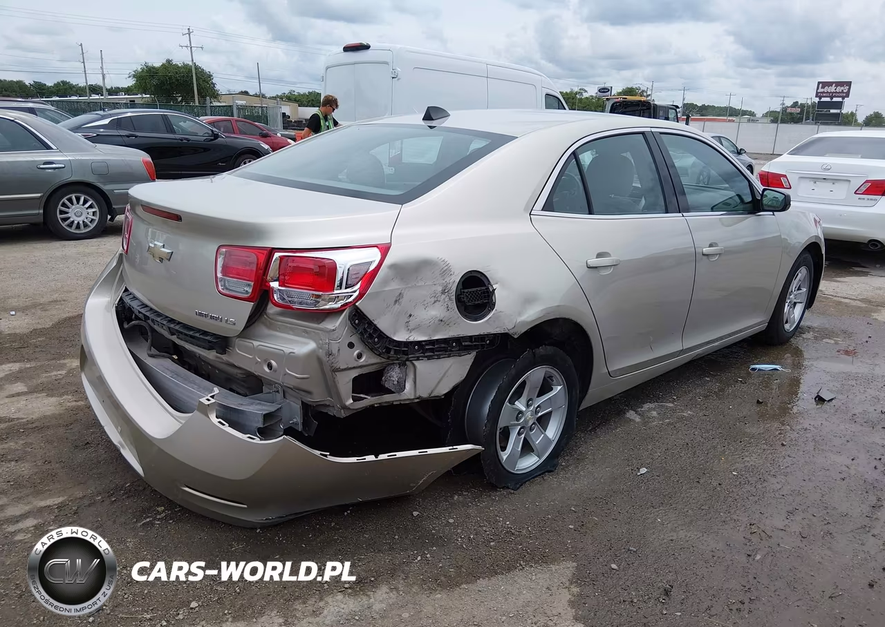 2014 Chevrolet Malibu 1Ls VIN:1G11B5SL5EF132896 - 4