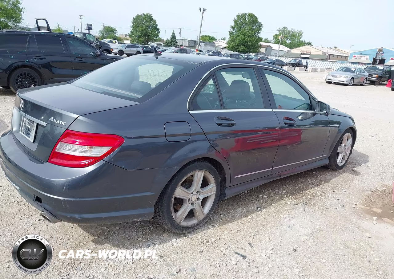 2010 Mercedes-Benz C 300 VIN:WDDGF8BB8AR126801 - 4