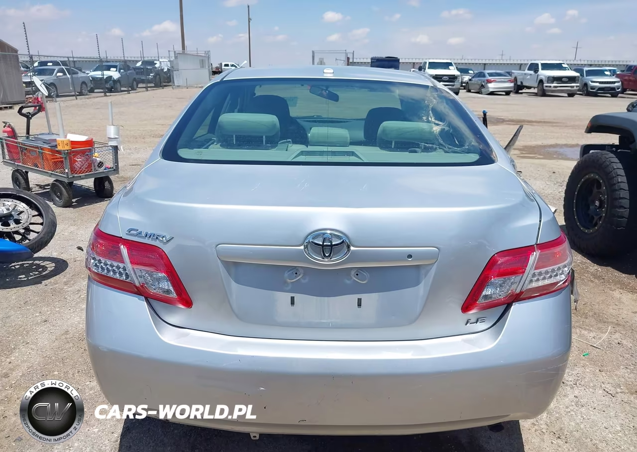 2010 Toyota Camry Le VIN:4T1BF3EKXAU061719 - 17
