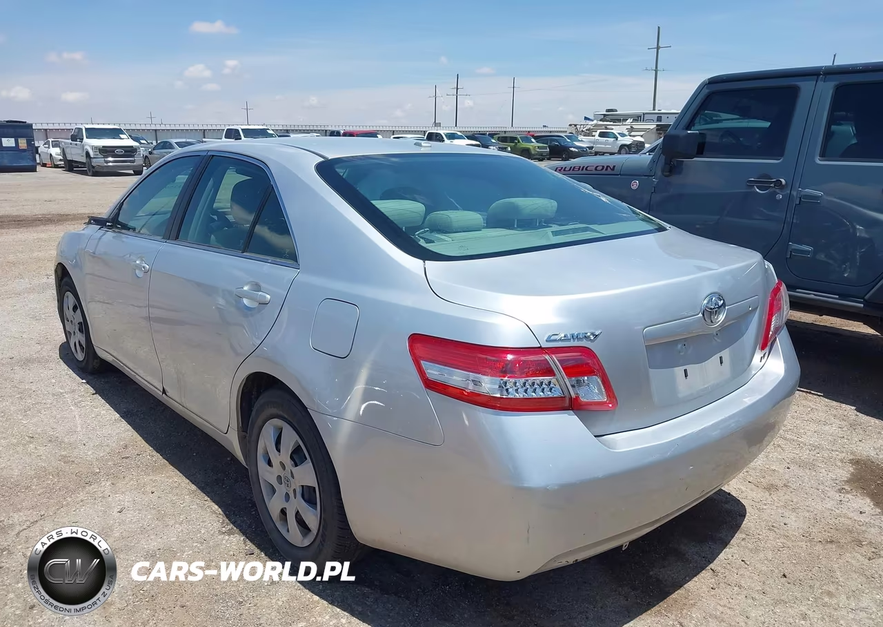 2010 Toyota Camry Le VIN:4T1BF3EKXAU061719 - 3