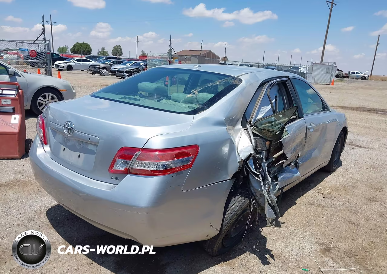 2010 Toyota Camry Le VIN:4T1BF3EKXAU061719 - 4