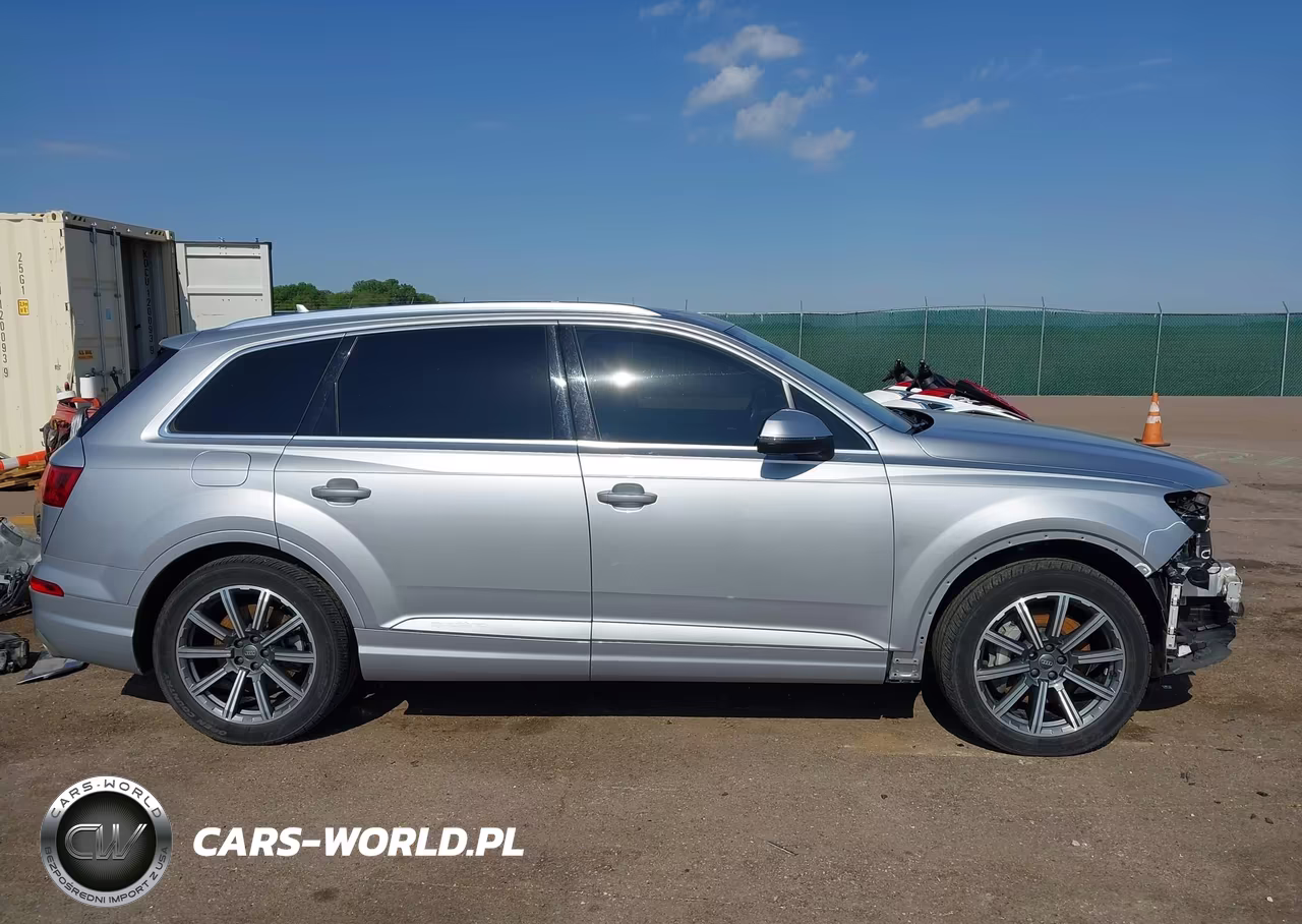 2017 Audi Q7 3.0T Premium VIN:WA1LAAF7XHD048012 - 14