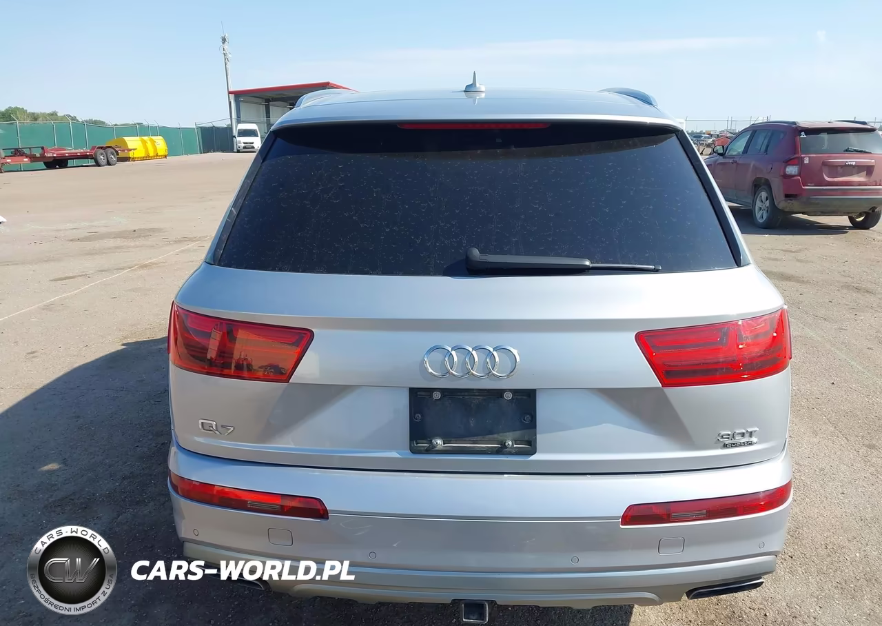 2017 Audi Q7 3.0T Premium VIN:WA1LAAF7XHD048012 - 17