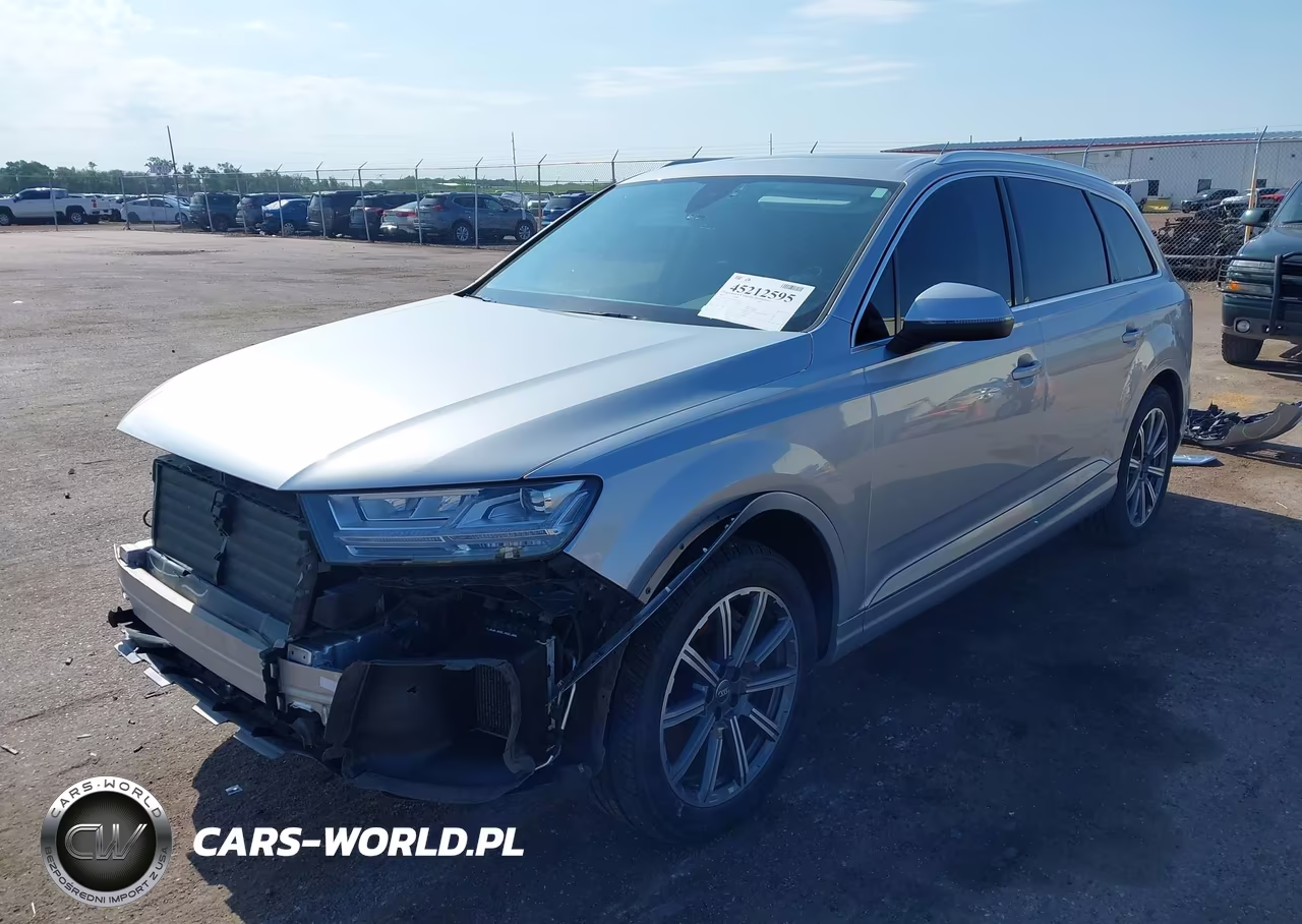 2017 Audi Q7 3.0T Premium VIN:WA1LAAF7XHD048012 - 2