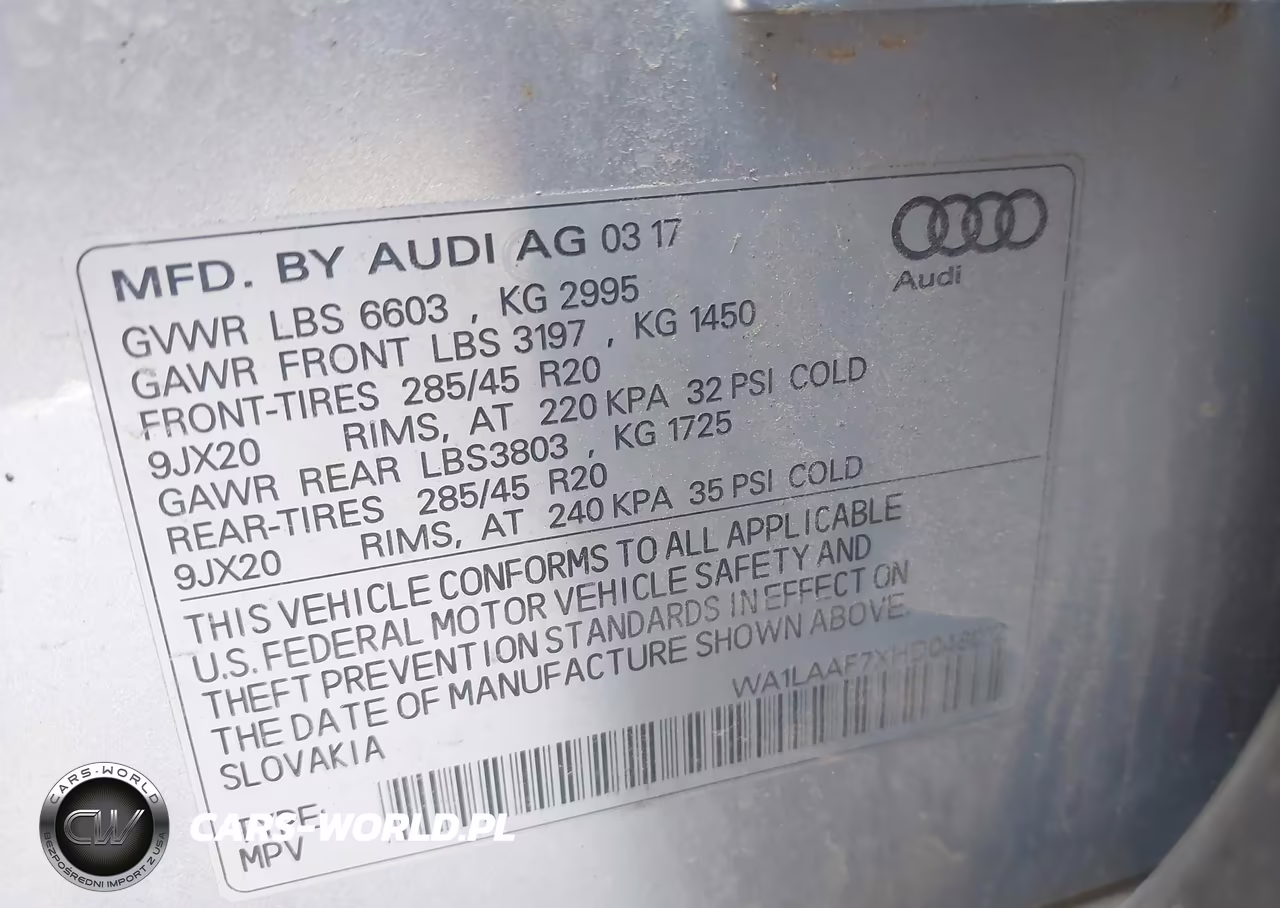 2017 Audi Q7 3.0T Premium VIN:WA1LAAF7XHD048012 - 9