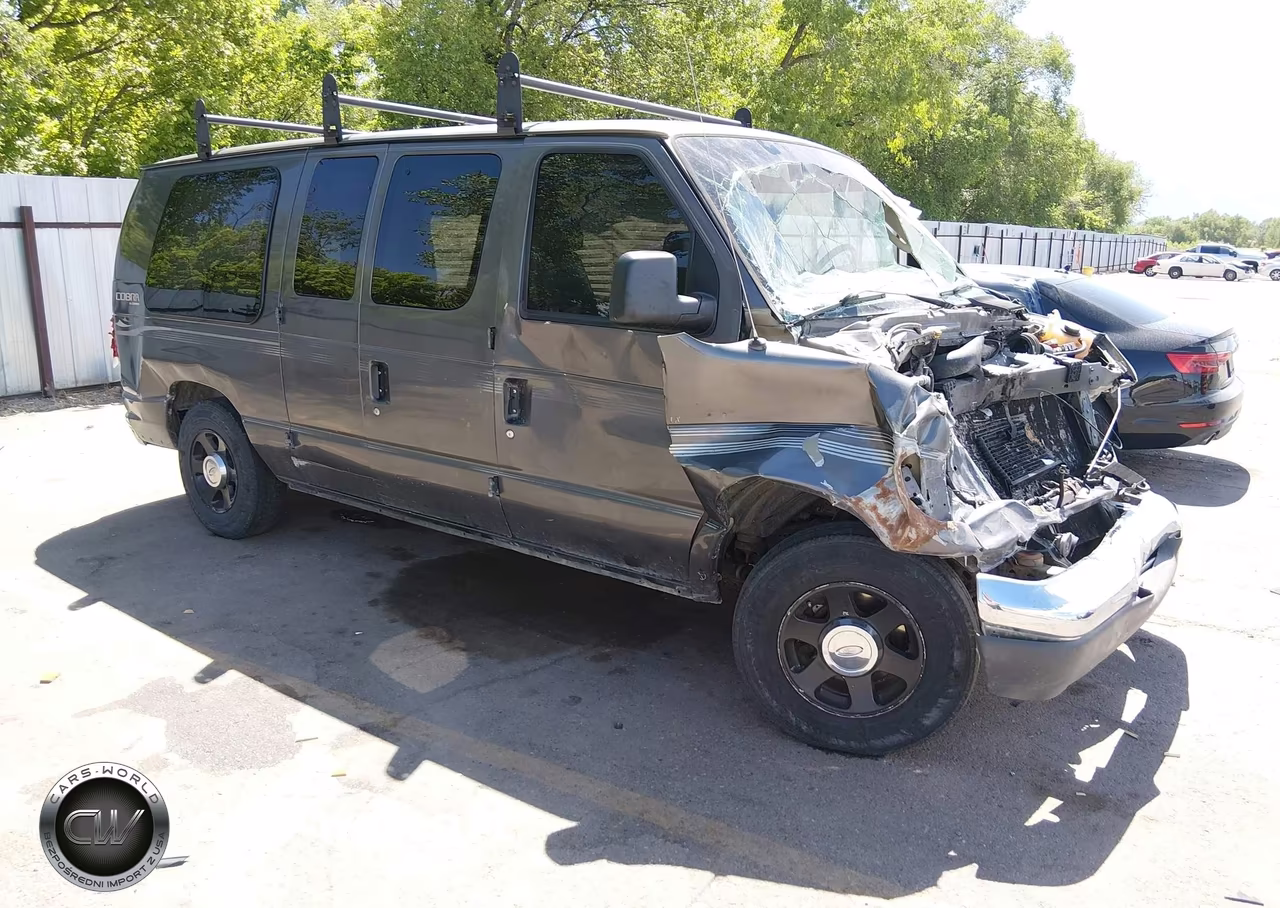 2004 Ford E-150 Recreational