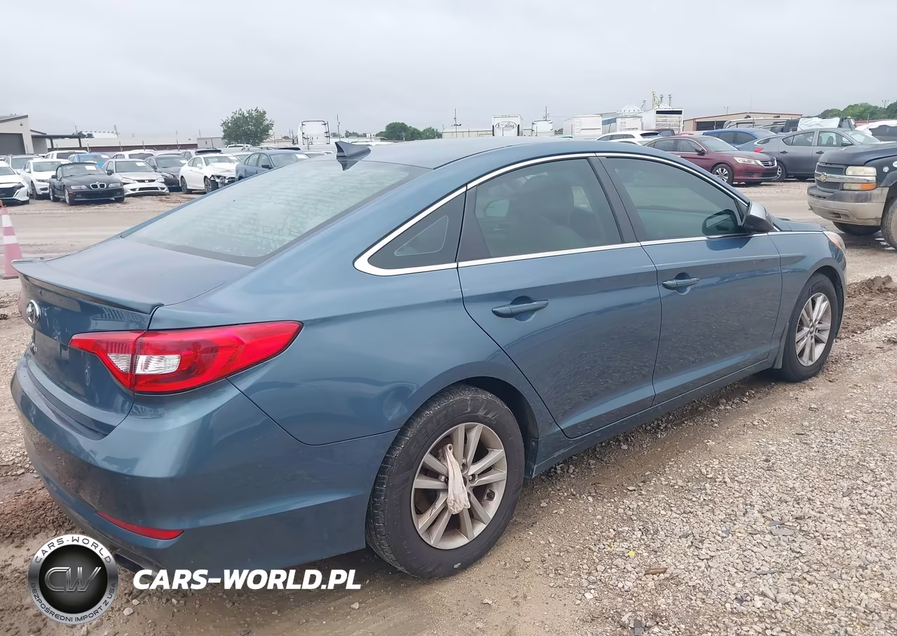 2016 Hyundai Sonata Se VIN:5NPE24AF7GH381305 - 4