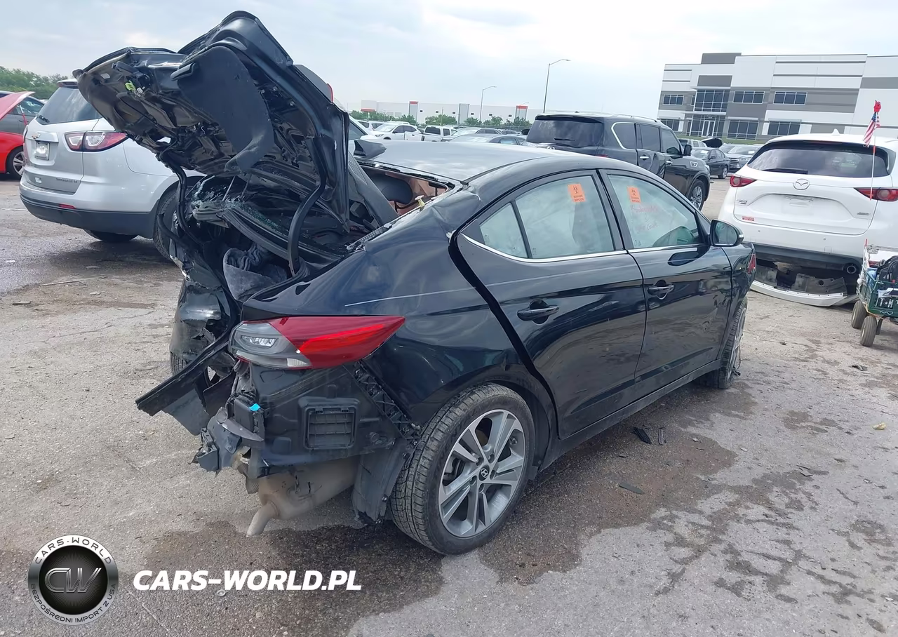 2018 Hyundai Elantra Limited VIN:KMHD84LF8JU646247 - 4