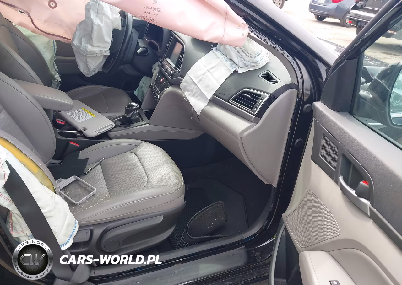 2018 Hyundai Elantra Limited VIN:KMHD84LF8JU646247 - 5