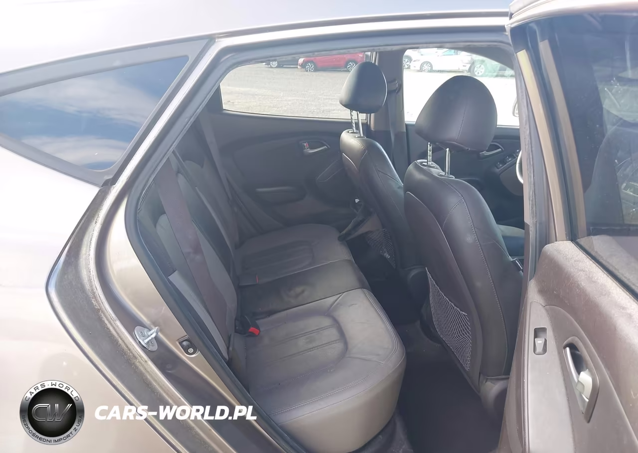 2010 Hyundai Tucson Limited VIN:KM8JU3ACXAU064295 - 8