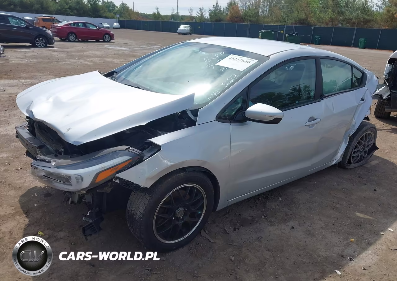 2018 Kia Forte Lx VIN:3KPFK4A74JE226106 - 2