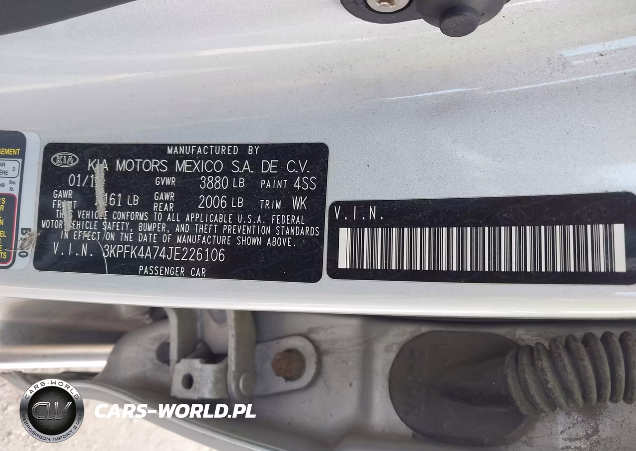 2018 Kia Forte Lx VIN:3KPFK4A74JE226106 - 9