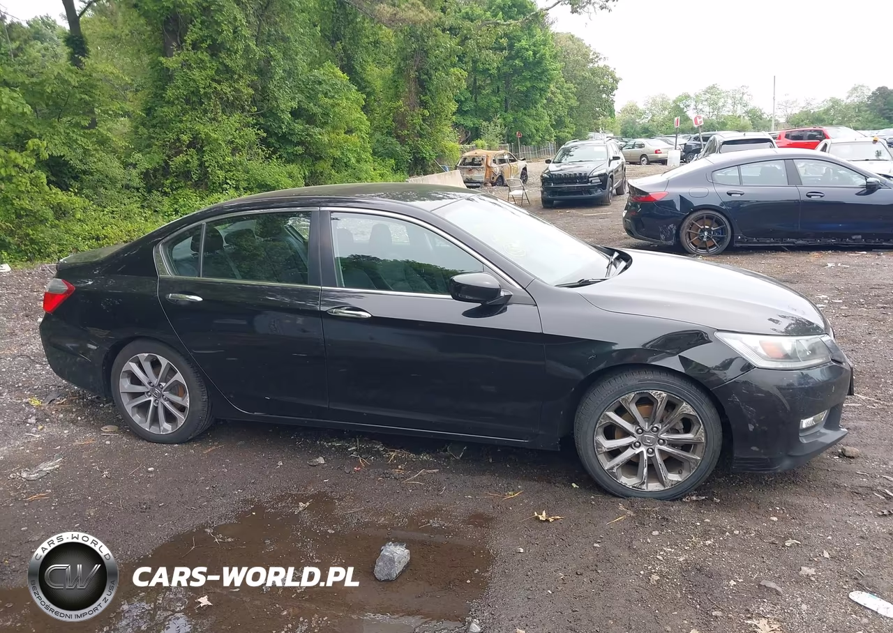 2015 Honda Accord Sport VIN:1HGCR2F53FA227320 - 13
