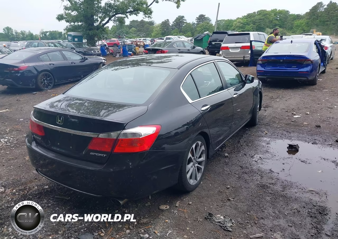 2015 Honda Accord Sport VIN:1HGCR2F53FA227320 - 4