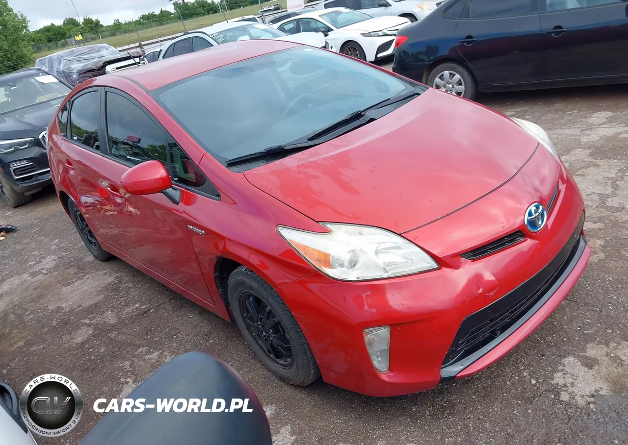 2015 Toyota Prius Two VIN:JTDKN3DU2F2001009 - 13
