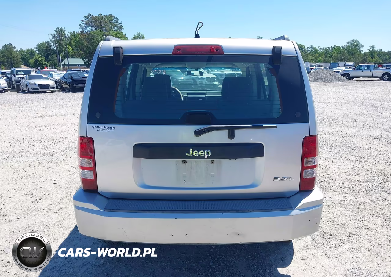 2008 Jeep Liberty Sport VIN:1J8GP28K98W106847 - 16