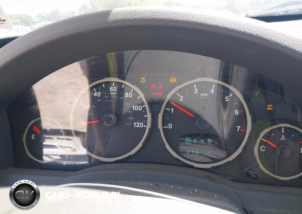 2008 Jeep Liberty Sport VIN:1J8GP28K98W106847 - 7