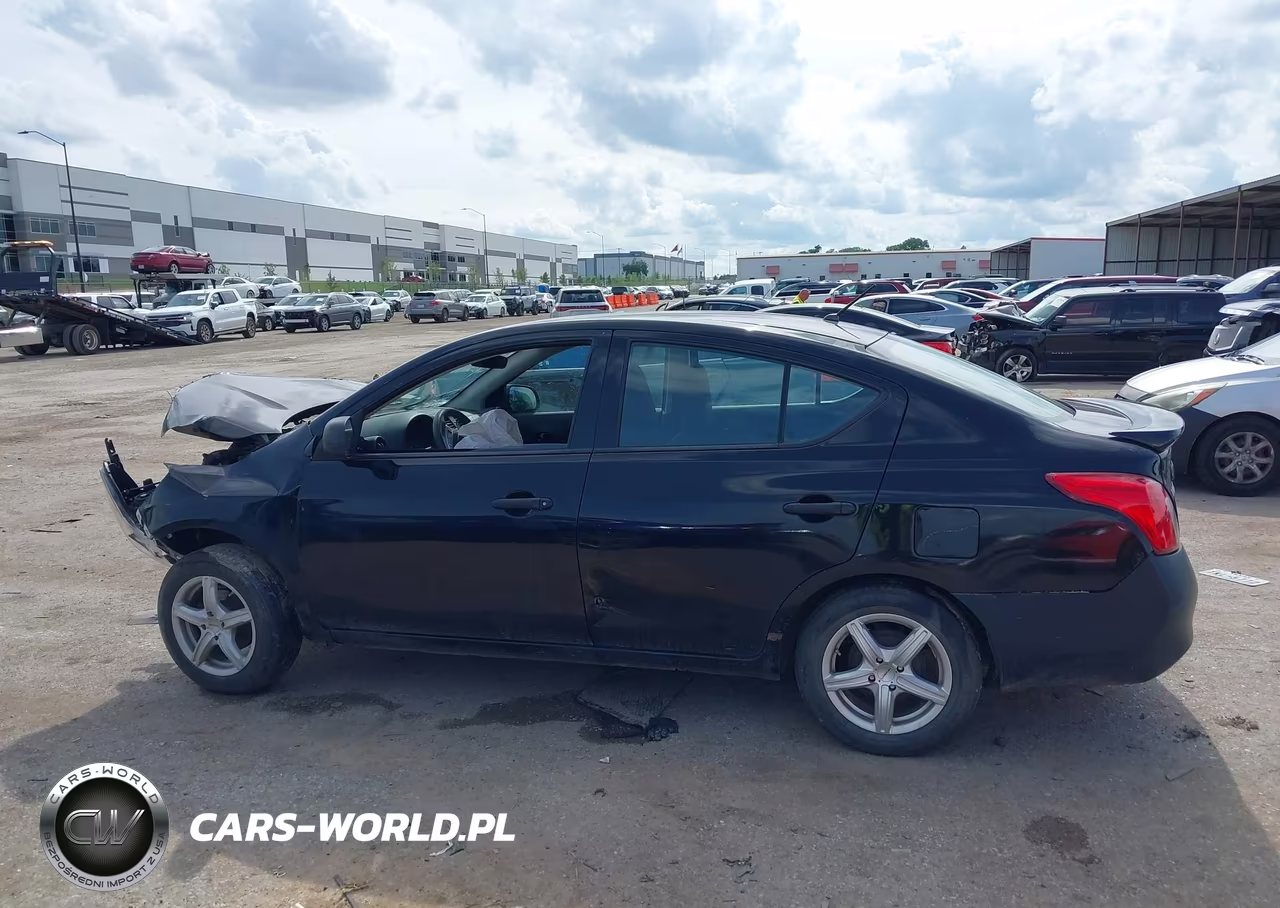 2015 Nissan Versa 1.6 S+ VIN:3N1CN7AP8FL943271 - 14