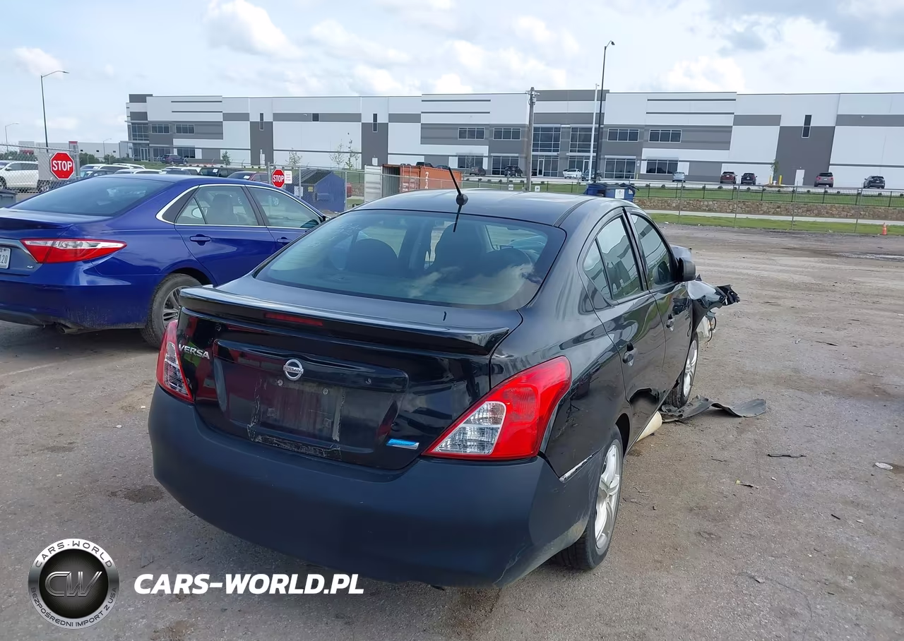 2015 Nissan Versa 1.6 S+ VIN:3N1CN7AP8FL943271 - 4