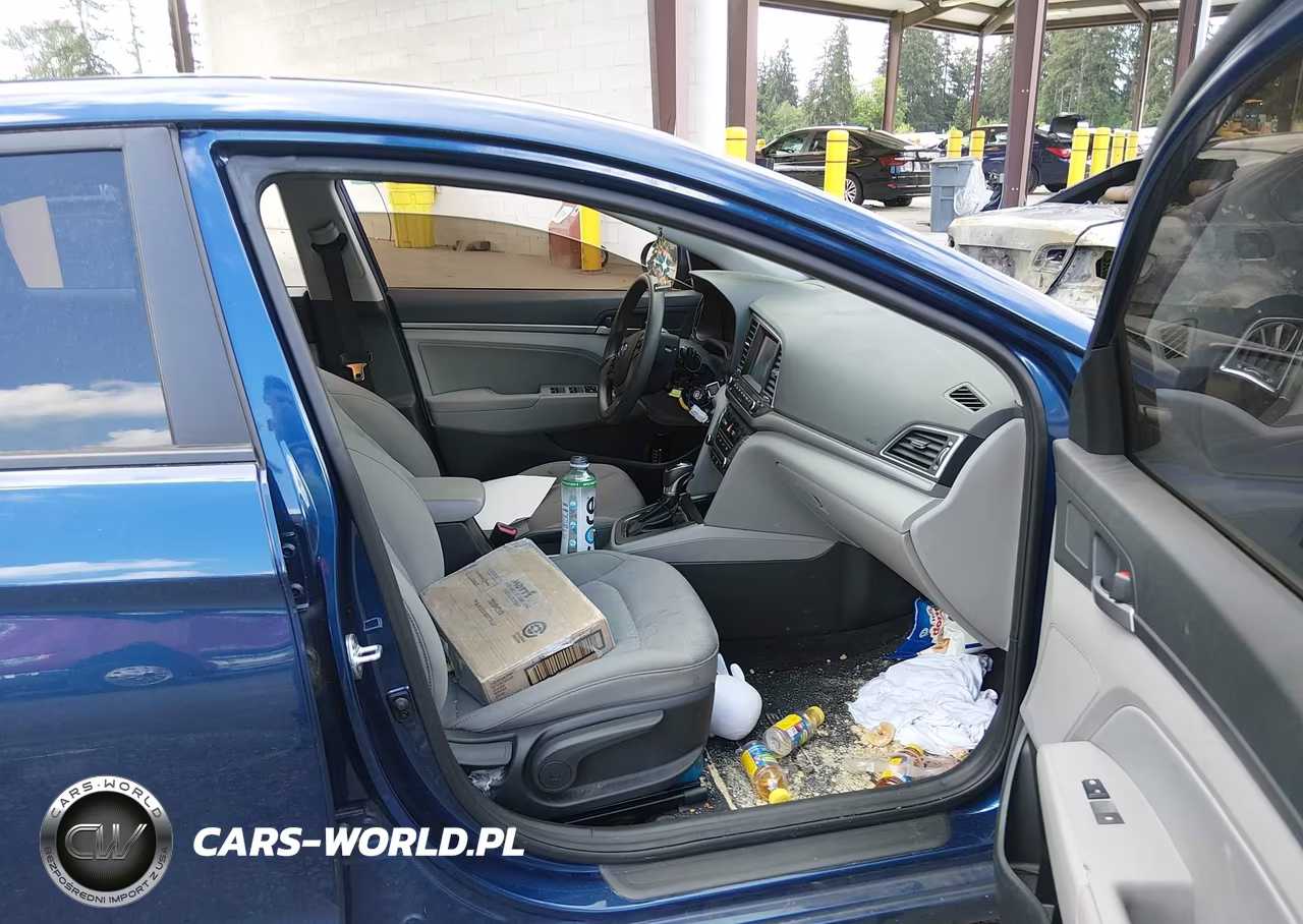 2018 Hyundai Elantra Sel VIN:5NPD84LFXJH361936 - 5