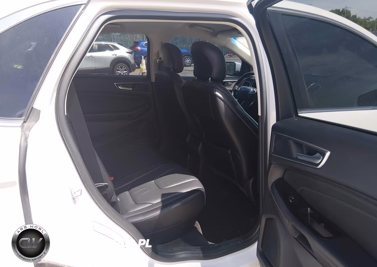 2018 Ford Edge Titanium VIN:2FMPK3K90JBB07924 - 8