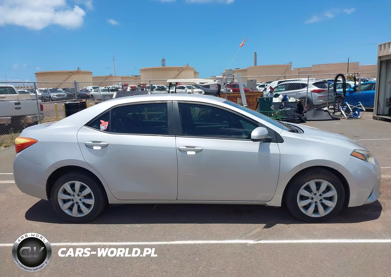 2016 Toyota Corolla Le VIN:5YFBURHE1GP438088 - 13