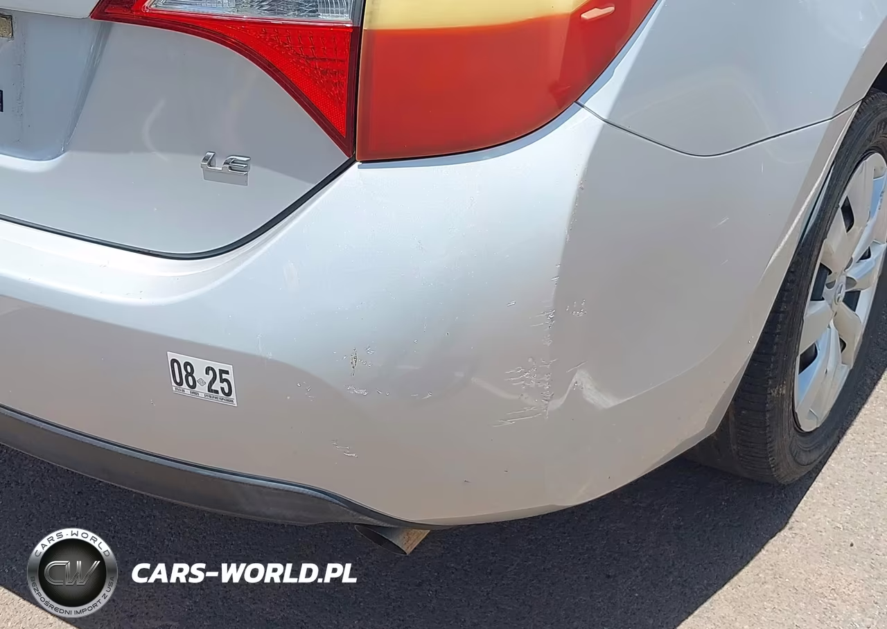 2016 Toyota Corolla Le VIN:5YFBURHE1GP438088 - 17