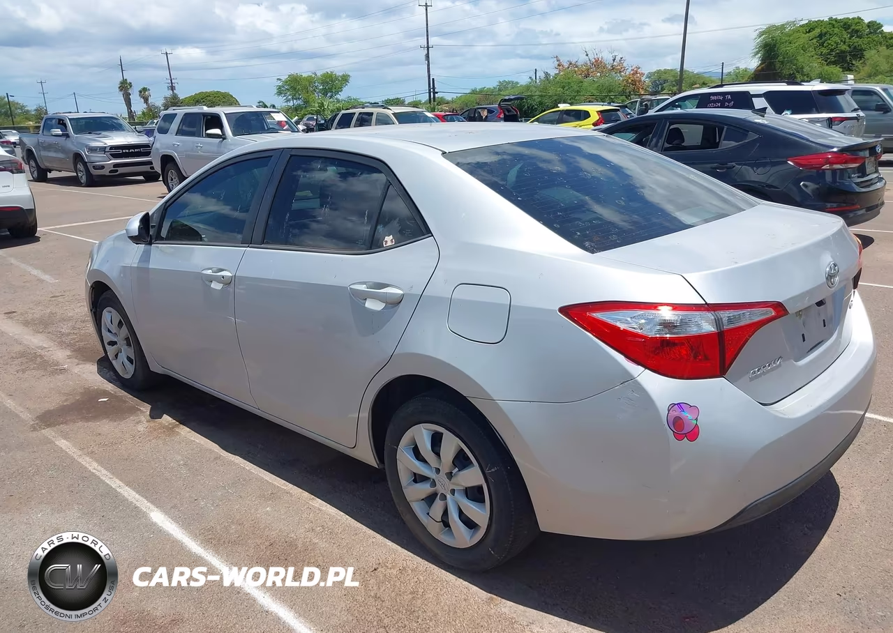 2016 Toyota Corolla Le VIN:5YFBURHE1GP438088 - 3