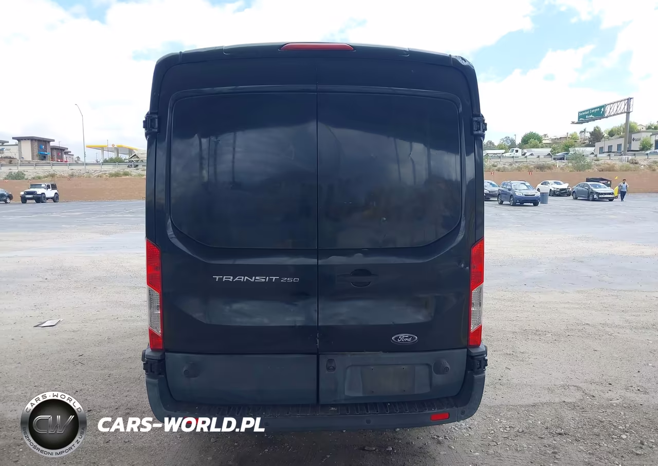 2015 Ford Transit-250 VIN:1FTYR2CM3FKA84525 - 17