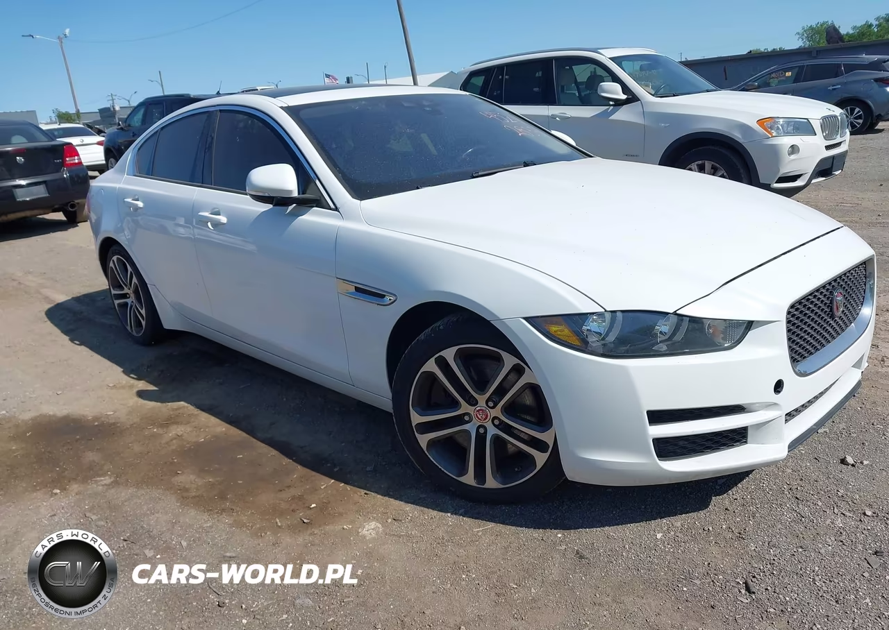 2017 Jaguar Xe 35T Premium