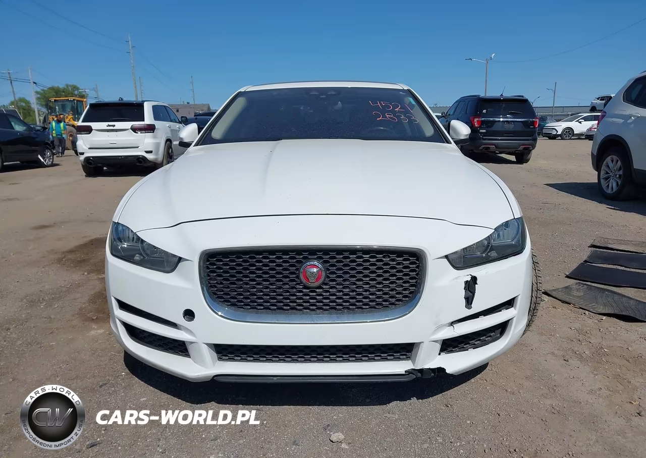 2017 Jaguar Xe 35T Premium VIN:SAJAJ4BV1HA953308 - 11