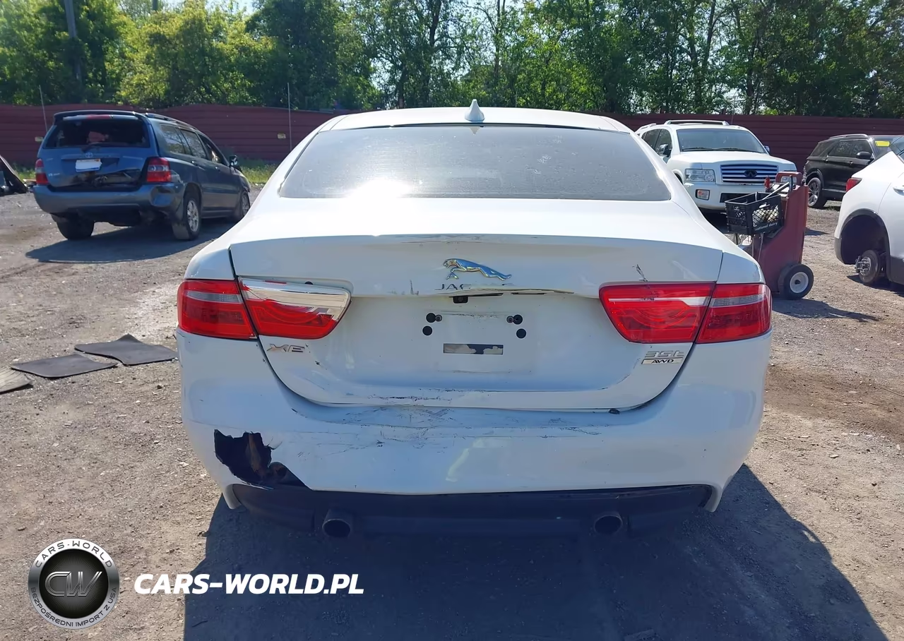 2017 Jaguar Xe 35T Premium VIN:SAJAJ4BV1HA953308 - 15