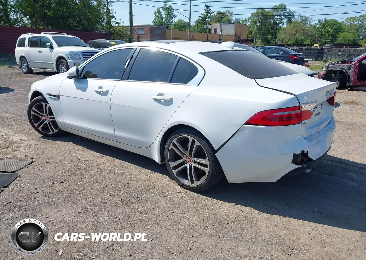 2017 Jaguar Xe 35T Premium VIN:SAJAJ4BV1HA953308 - 3