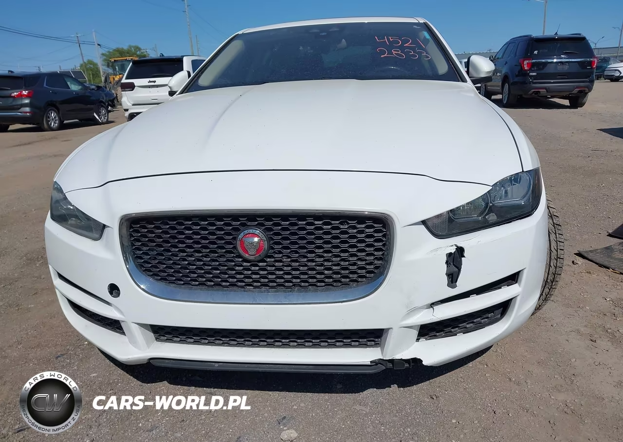 2017 Jaguar Xe 35T Premium VIN:SAJAJ4BV1HA953308 - 6