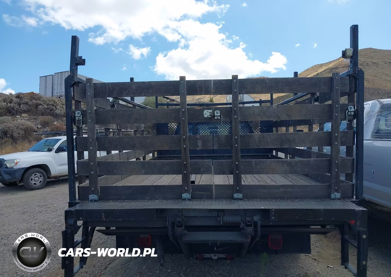 2014 Ford F-550 Chassis Xl VIN:1FDUF5GY8EEB66796 - 19