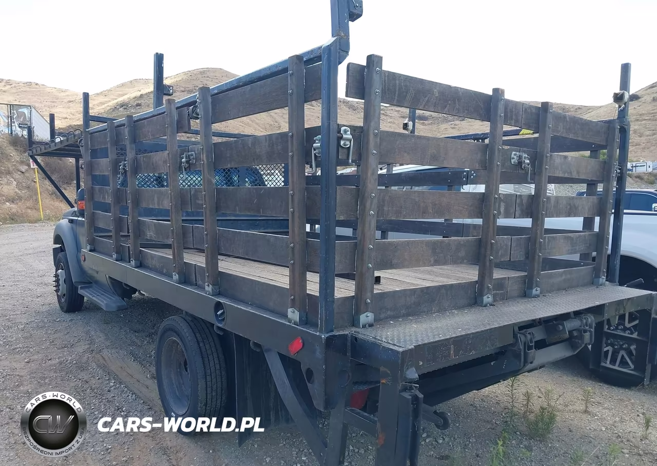 2014 Ford F-550 Chassis Xl VIN:1FDUF5GY8EEB66796 - 3