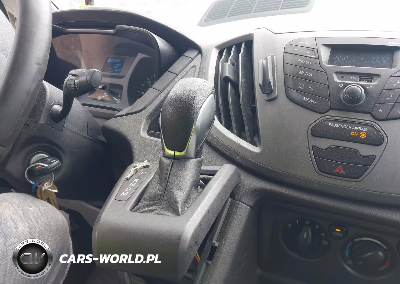 2018 Ford Transit-150 VIN:1FTYE1ZM9JKA48358 - 18