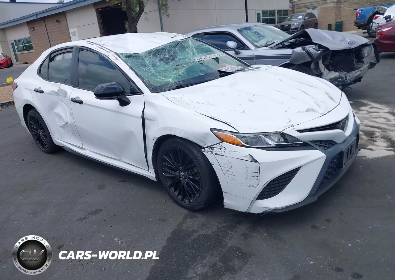 2019 Toyota Camry Se – zdjęcie 1 z 18