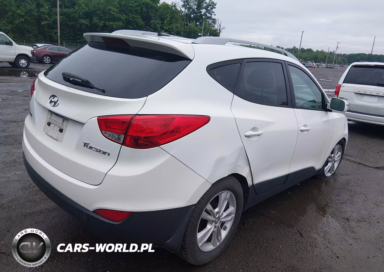 2013 Hyundai Tucson Gls VIN:KM8JU3AC7DU605842 - 4