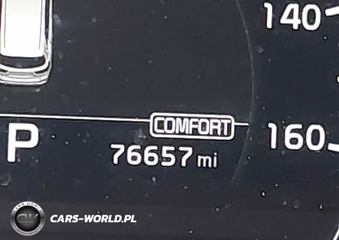 2019 Kia Sorento 3.3L Sx VIN:5XYPKDA55KG557820 - 16