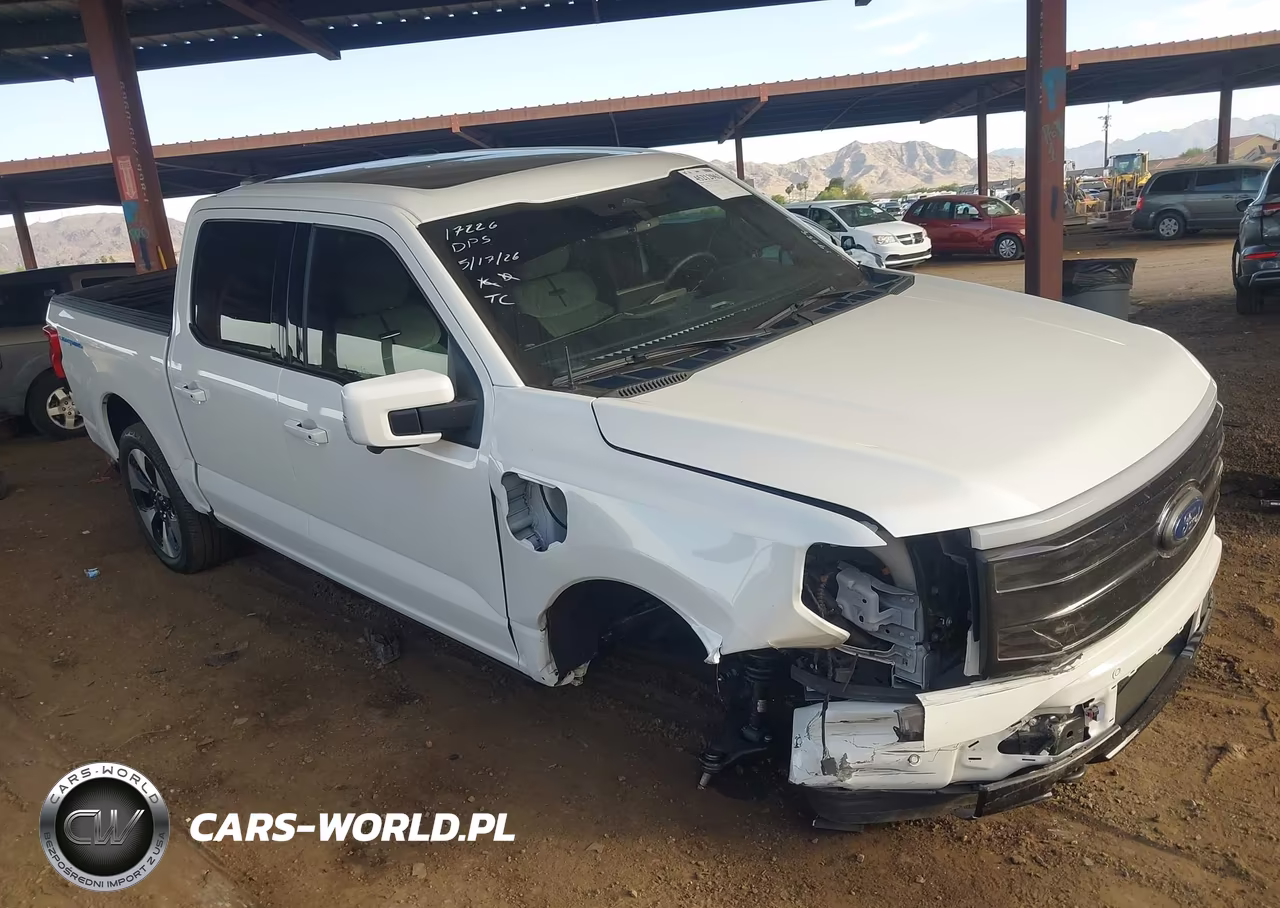2023 Ford F-150 Lightning Platinum – zdjęcie 1 z 17