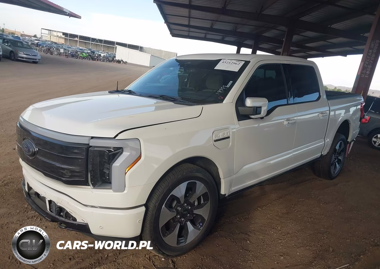 2023 Ford F-150 Lightning Platinum VIN:1FT6W1EV7PWG26039 - 2