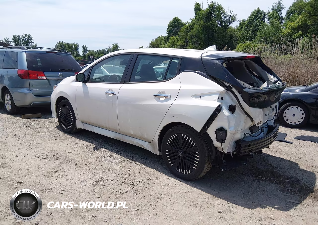 2023 Nissan Leaf Sv Plus 60 Kwh VIN:1N4CZ1CV6PC560944 - 3