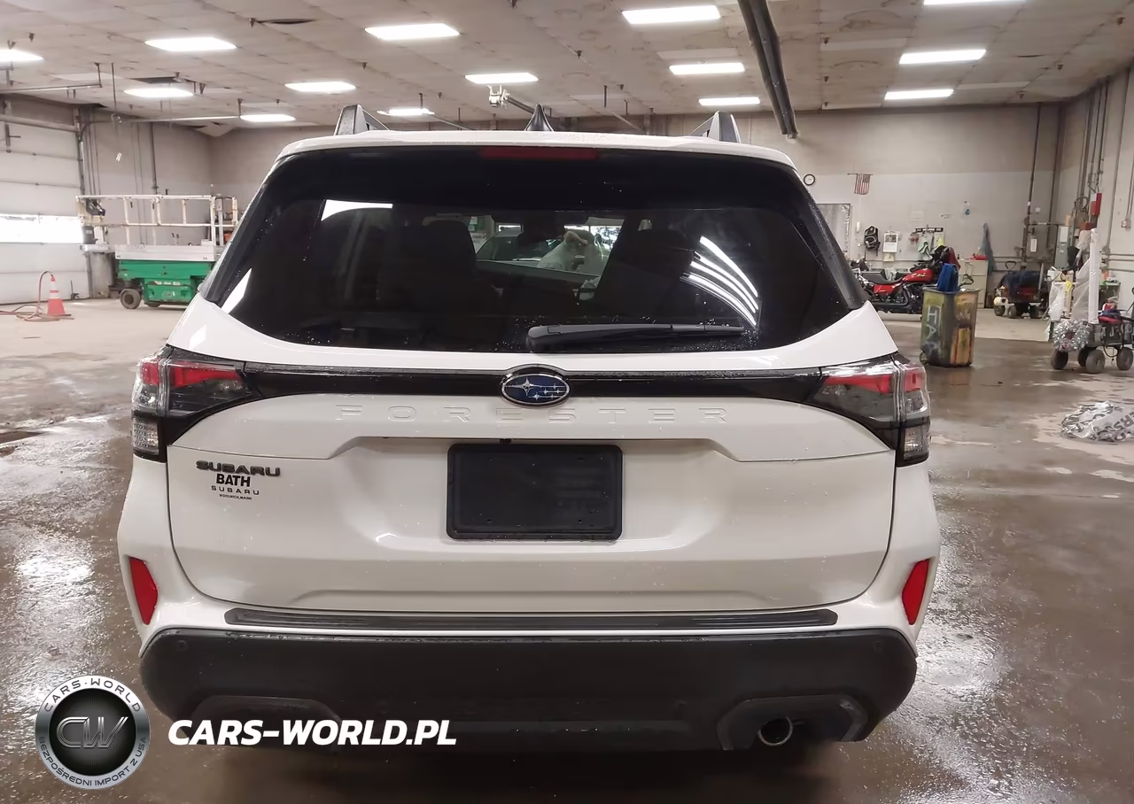 2025 Subaru Forester Limited VIN:JF2SLDRC6SH617638 - 16